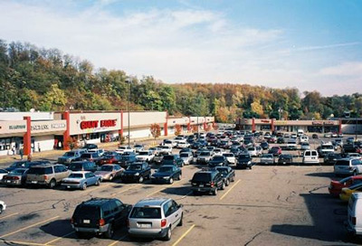 Braddock Hills Shopping Center
